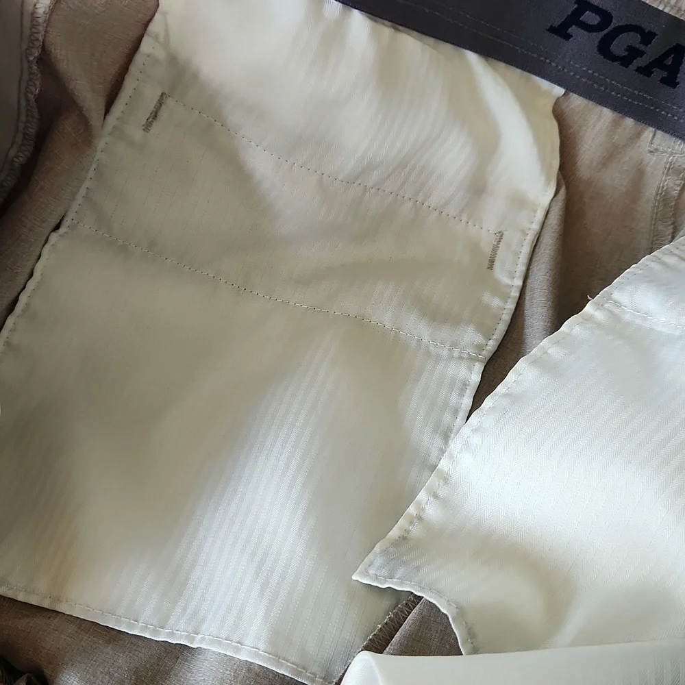 PGA Tour Shorts‎ Men's sz 38 tan golf